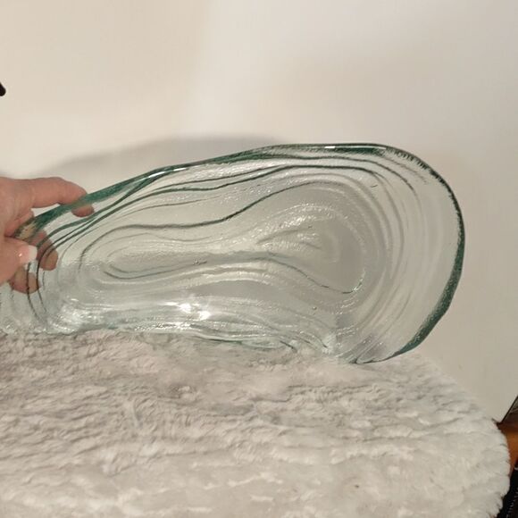 Oyster Shell Glass Serving Platter - Picture 1 of 4